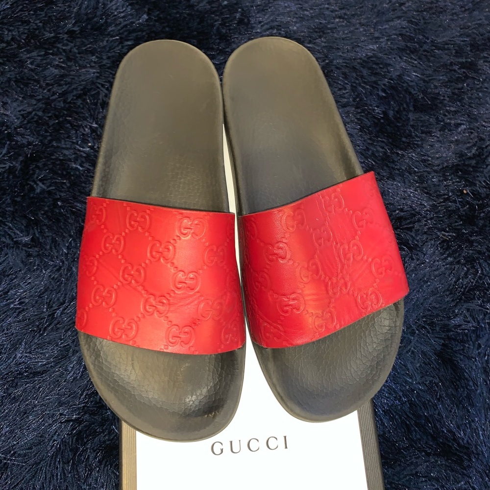 Red Gucci slides